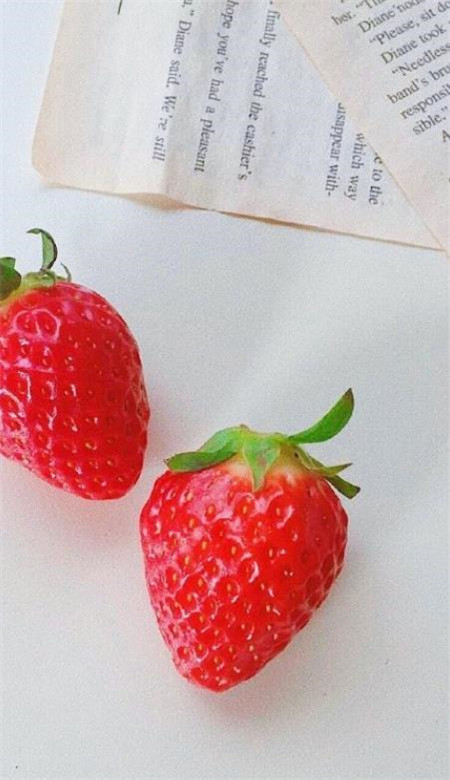 凉爽夏日水果手机壁纸清新 好看的草莓西瓜柠檬蓝莓壁纸图片